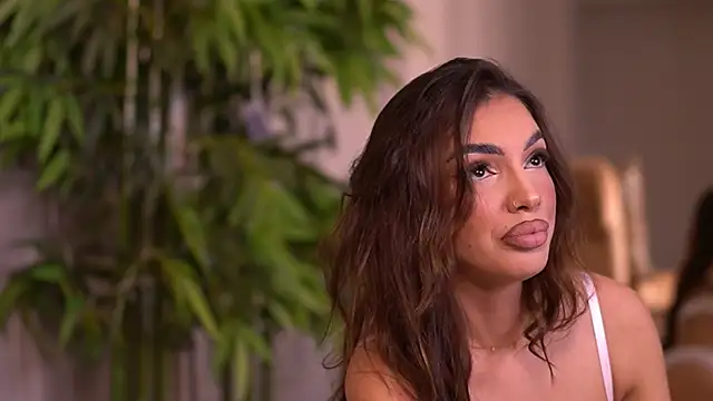 Snapshot of KendalJolly chatting on 11-29-25, 09:07 KendalJolly online show from 11-29-25, 09:07