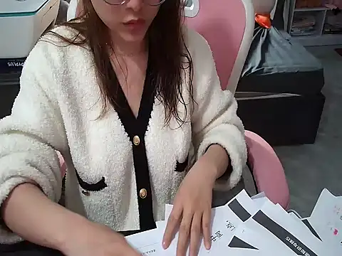 Ori-Yannie online show from 02-20-26, 08:27