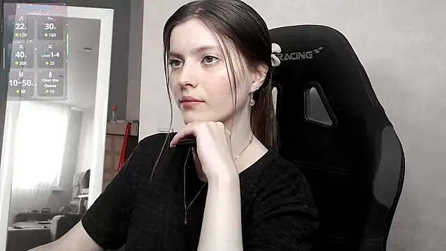 Snapshot of cute_elfy_ chatting on 09-24-25, 02:09 cute elfy online show from 09-24-25, 02:09