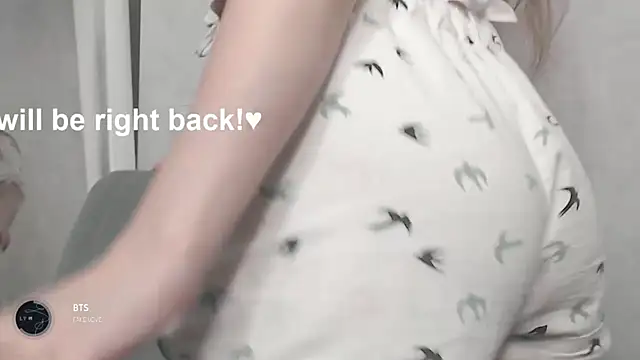 Snapshot of cute_elfy_ chatting on 11-01-25, 11:23 cute elfy online show from 11-01-25, 11:23