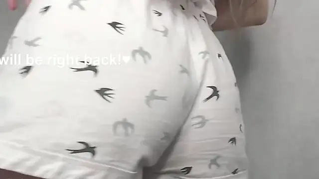 Snapshot of cute_elfy_ chatting on 11-15-25, 02:24 cute elfy online show from 11-15-25, 02:24