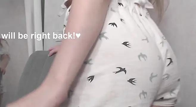 cute elfy  online show from 01-17-26, 02:33