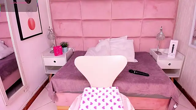 Snapshot of Janah_Myers chatting on 12-04-25, 12:47 Janah Myers online show from 12-04-25, 12:47