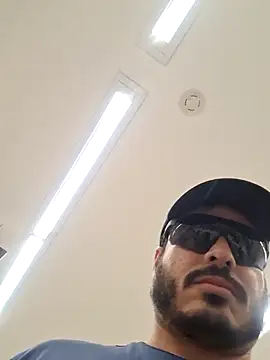 Snapshot of BathToys chatting on 09-29-25, 05:51 BathToys online show from 09-29-25, 05:51