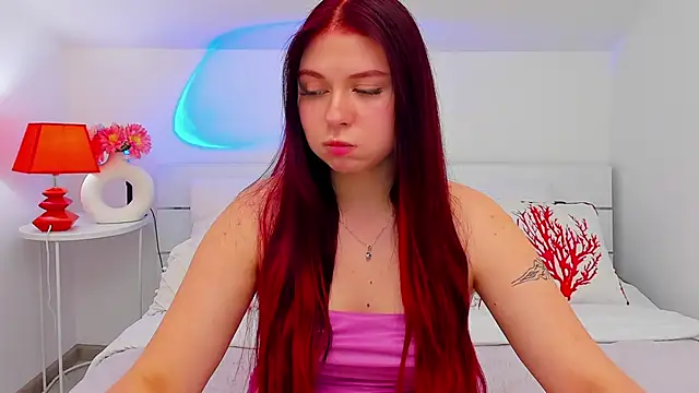 Snapshot of LizyBex chatting on 06-19-26, 12:20 LizyBex online show from 06-19-26, 12:20