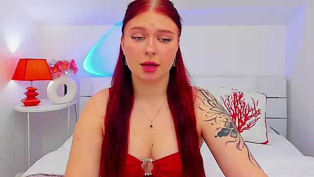 Snapshot of LizyBex chatting on 07-13-26, 12:19 LizyBex online show from 07-13-26, 12:19