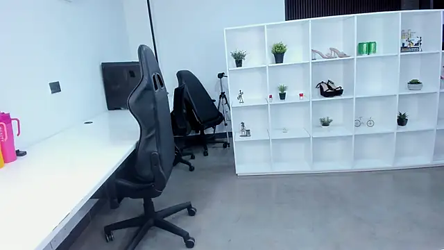 Snapshot of megan_bigboobs_ chatting on 10-19-25, 10:38 megan bigboobs online show from 10-19-25, 10:38