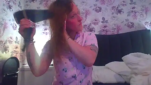 LucyRoseMae online show from 06-18-26, 09:30