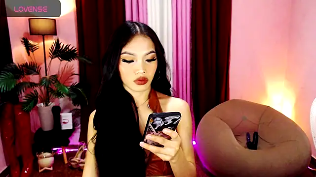 Snapshot of Asianprincess69 chatting on 09-10-25, 03:23 Asianprincess69 online show from 09-10-25, 03:23