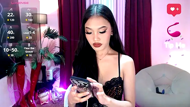 Snapshot of Asianprincess69 chatting on 09-19-25, 05:57 Asianprincess69 online show from 09-19-25, 05:57