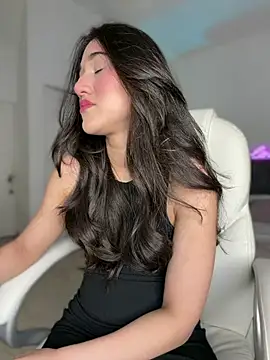 Snapshot of julieta_jhonss chatting on 07-02-26, 03:06 julieta jhonss online show from 07-02-26, 03:06