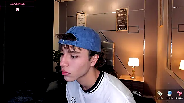 Snapshot of Christopher_77 chatting on 10-08-25, 12:36 Christopher 77 online show from 10-08-25, 12:36