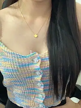 JennyQueen18 online show from 04-11-26, 07:56