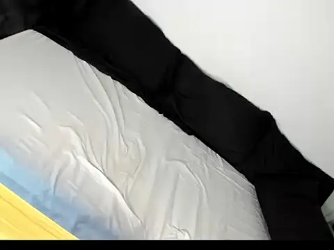 Snapshot of Hail_Mary chatting on 12-15-25, 04:17 Hail Mary online show from 12-15-25, 04:17