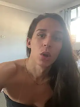 Snapshot of Isabelaa_ chatting on 01-12-26, 08:03 Isabelaa online show from 01-12-26, 08:03