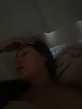 Snapshot of Isabelaa_ chatting on 02-07-26, 06:22 Isabelaa online show from 02-07-26, 06:22