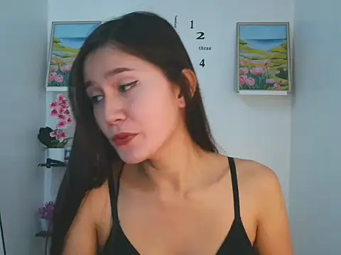 Snapshot of anne_smithe chatting on 11-06-25, 01:39 anne smithe online show from 11-06-25, 01:39