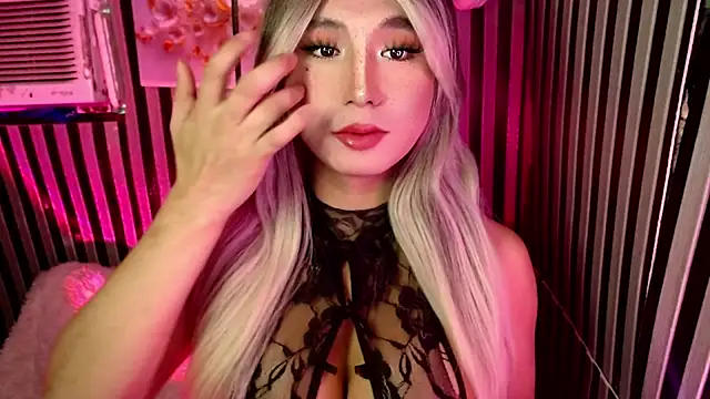 UrhotlucyTS online show from 03-10-26, 07:02