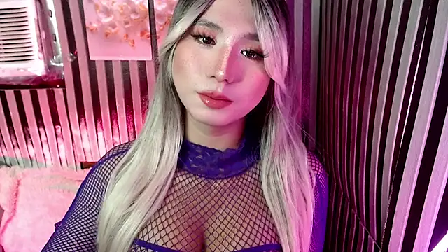 UrhotlucyTS online show from 07-08-26, 05:56