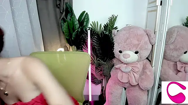 Snapshot of janecomander chatting on 09-26-25, 01:37 janecomander online show from 09-26-25, 01:37