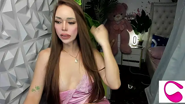 Snapshot of janecomander chatting on 10-28-25, 06:39 janecomander online show from 10-28-25, 06:39