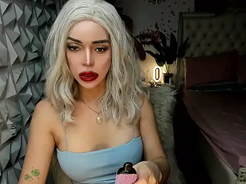 Snapshot of janecomander chatting on 11-23-25, 08:58 janecomander online show from 11-23-25, 08:58