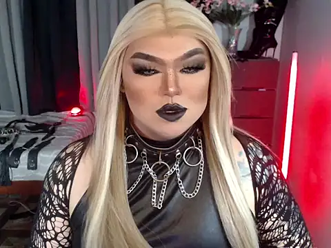 Snapshot of michellevixen922 chatting on 09-14-25, 05:06 michellevixen922 online show from 09-14-25, 05:06