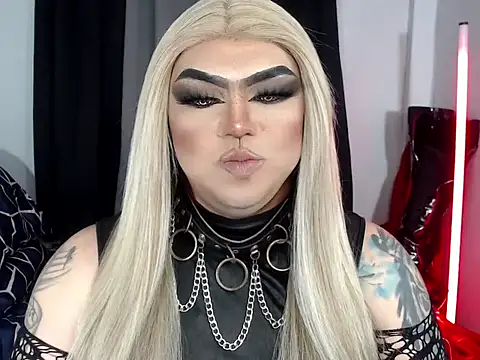 Snapshot of michellevixen922 chatting on 11-29-25, 04:15 michellevixen922 online show from 11-29-25, 04:15