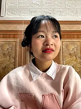 Daisy018 online show from 10-31-25, 02:45