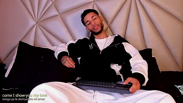 Thiagoferreti online show from 04-06-26, 01:14