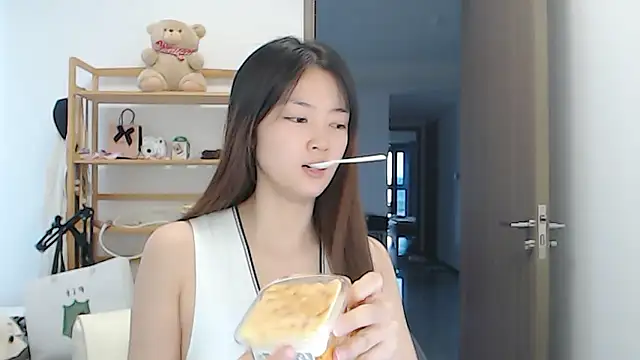 Mimi-cnbaby online show from 05-07-26, 08:52