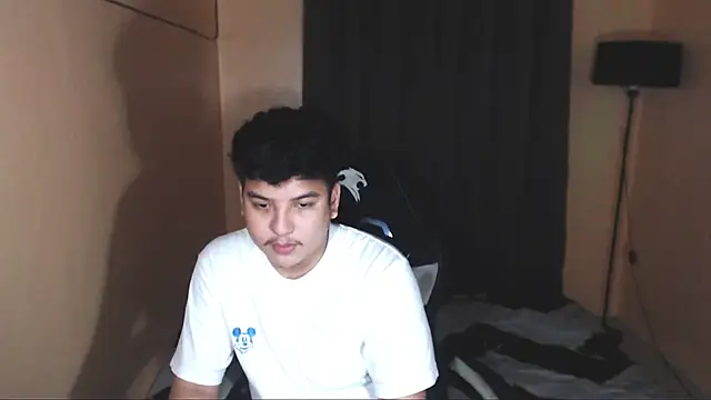 Snapshot of Prince_Killian chatting on 09-22-25, 08:11 Prince Killian online show from 09-22-25, 08:11