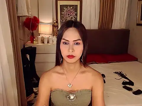 Nathalieheartt online show from 03-10-26, 04:50