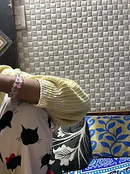 Hot Jaanvi  online show from 12-22-25, 04:53