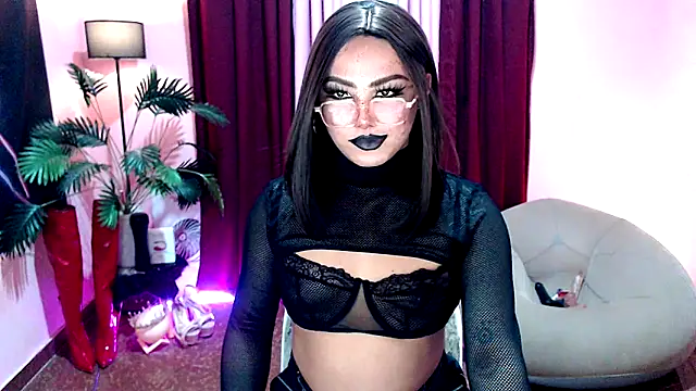 Snapshot of Unique_Maya chatting on 09-18-25, 06:48 Unique Maya online show from 09-18-25, 06:48