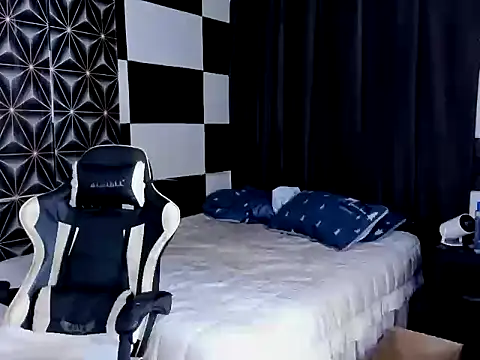 Snapshot of AsianHotBODYY chatting on 09-10-25, 02:55 AsianHotBODYY online show from 09-10-25, 02:55