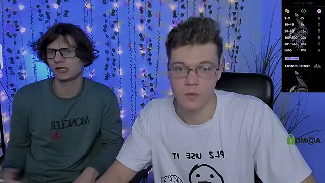 Snapshot of lucas_long_ chatting on 10-01-25, 01:17 lucas long online show from 10-01-25, 01:17