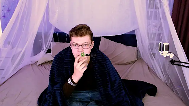 Snapshot of lucas_long_ chatting on 10-02-25, 12:45 lucas long online show from 10-02-25, 12:45