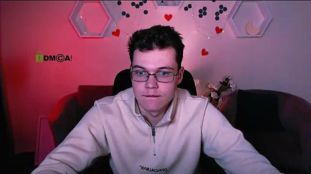 Snapshot of lucas_long_ chatting on 10-07-25, 07:11 lucas long online show from 10-07-25, 07:11