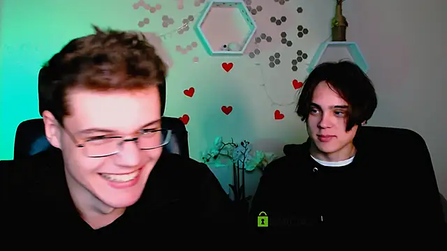 Snapshot of lucas_long_ chatting on 10-12-25, 08:46 lucas long online show from 10-12-25, 08:46