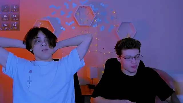 Snapshot of lucas_long_ chatting on 11-08-25, 09:53 lucas long online show from 11-08-25, 09:53