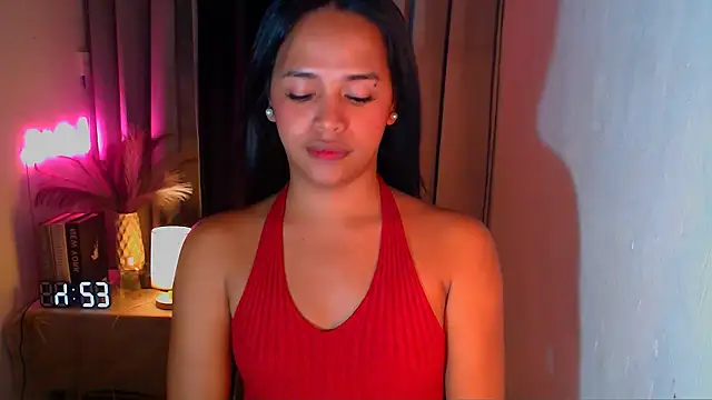 Lorainnelustts online show from 12-20-25, 07:10