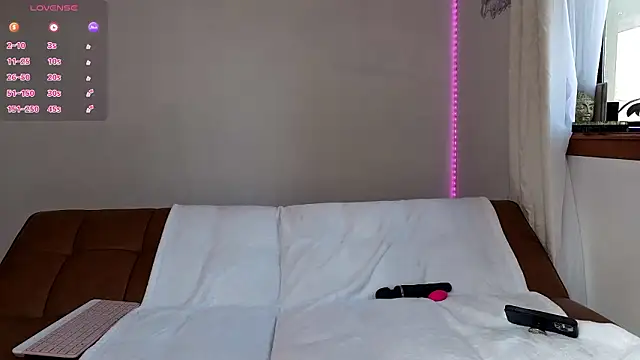 dustbunni0414 online show from 03-07-26, 02:47