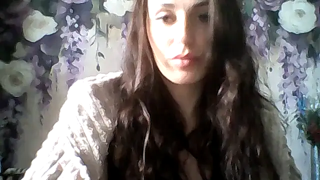 Qinini online show from 11-21-25, 09:41