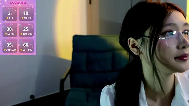 Snapshot of manman-01 chatting on 06-28-26, 02:56 manman-01 online show from 06-28-26, 02:56
