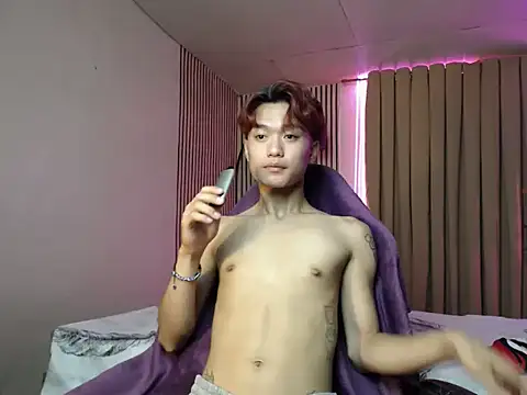 Snapshot of ur_little_secret chatting on 11-05-25, 08:58 ur little secret online show from 11-05-25, 08:58