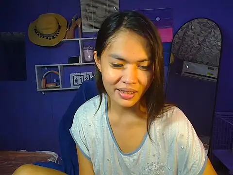 Snapshot of urgirljane chatting on 06-14-26, 01:14 urgirljane online show from 06-14-26, 01:14
