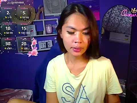 Snapshot of urgirljane chatting on 06-15-26, 02:52 urgirljane online show from 06-15-26, 02:52