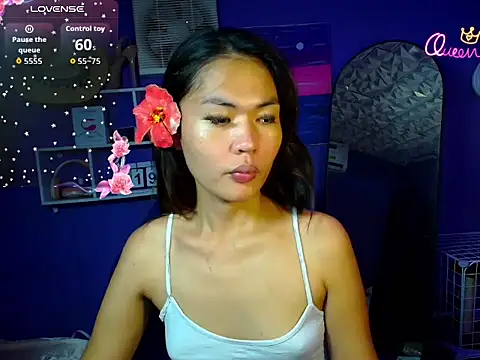 Snapshot of urgirljane chatting on 06-19-26, 01:32 urgirljane online show from 06-19-26, 01:32
