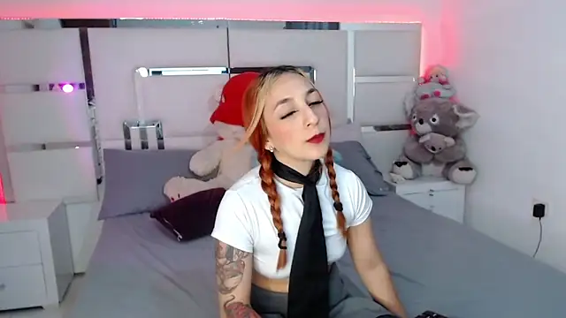 ElektraRous online show from 09-26-25, 05:28